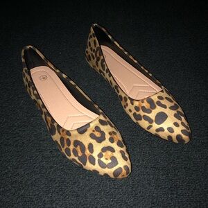 Womens Leopard Suede Flats. Size 7 US.